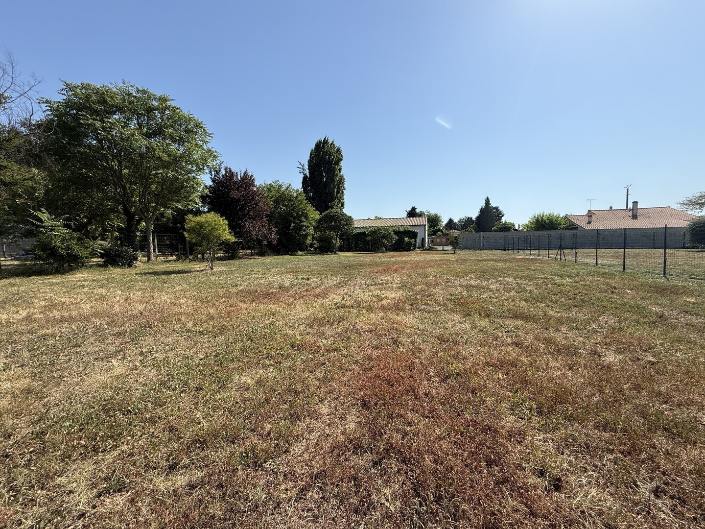 Terrain viabilisé podensac · 115 000 €