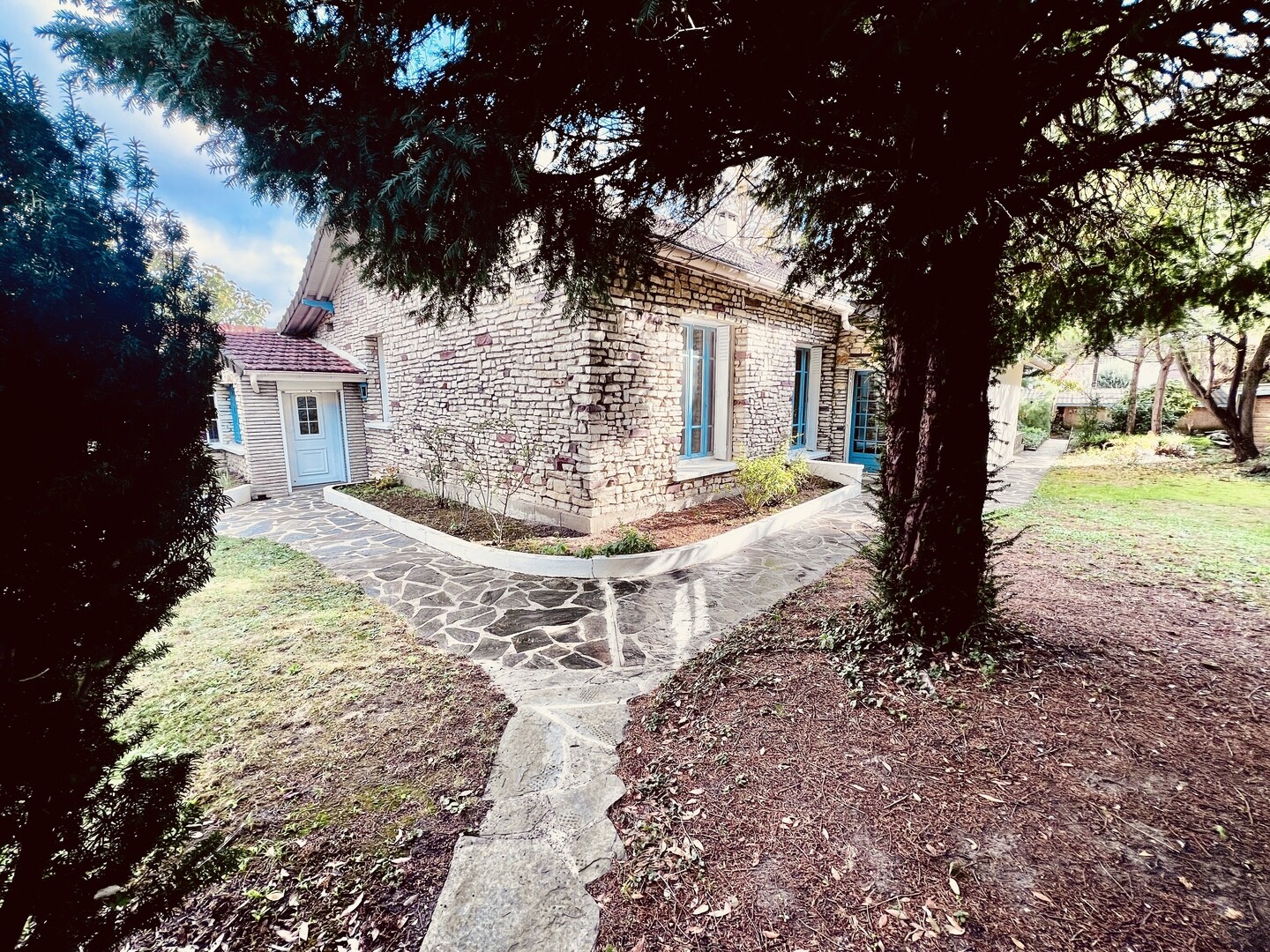 Maison 6 pièces 160 m² · à Chelles · 160 m² · 438 500 €